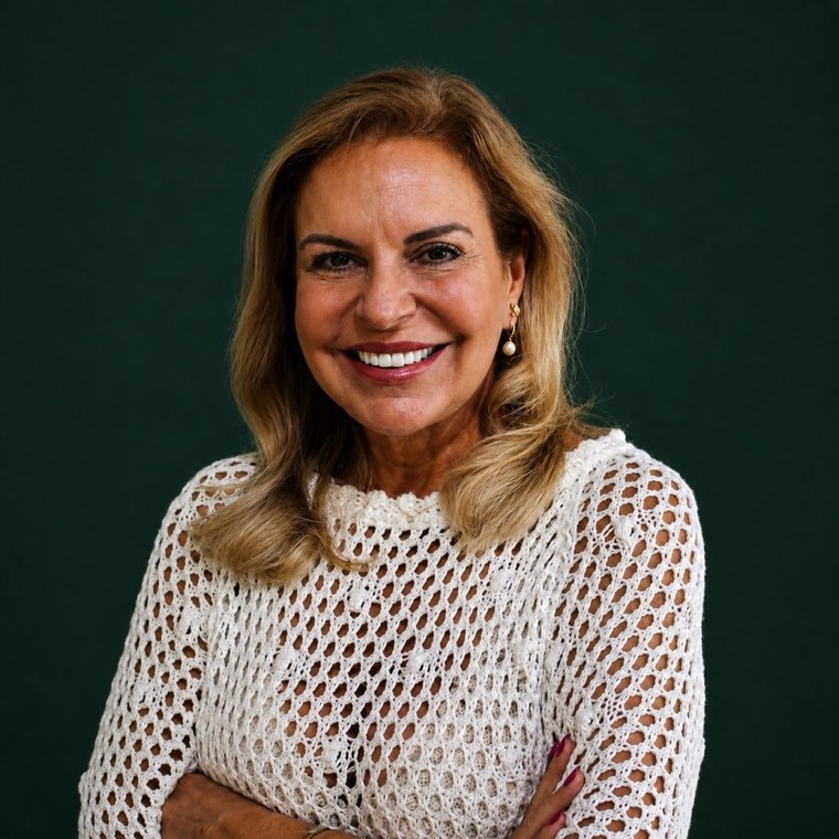Angela Machado